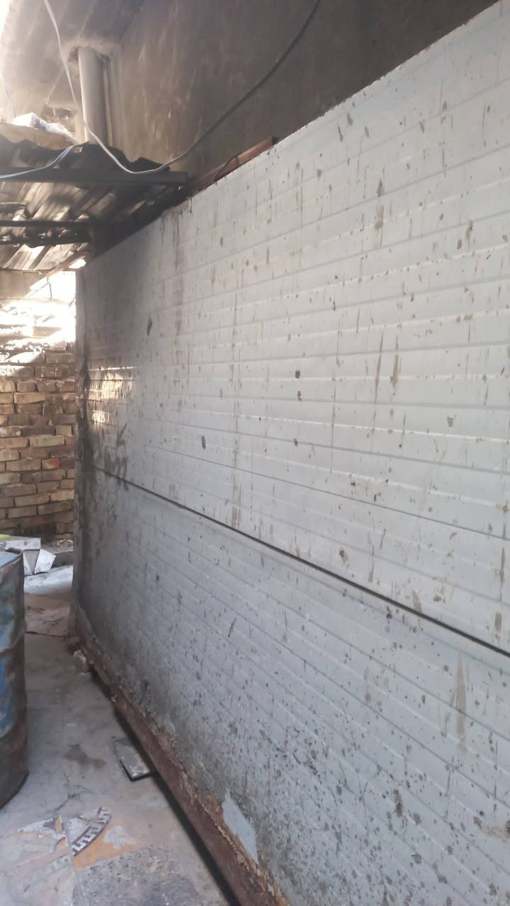 السلام عليكم سندويج جدران للبيع طول الوحده ٤ متر عدد ٢ للبيع  ***********
