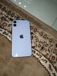 ايفون 11 • ١٢٨ • بطارية ٧٧