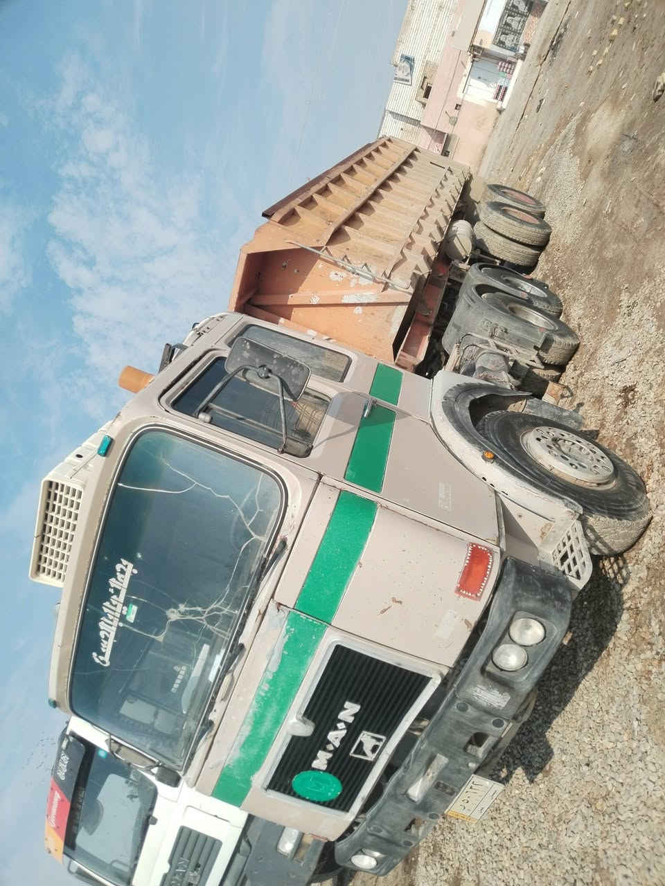 السلام عليكم شباب سياره مان للبيع سكس راس عربانه
موديل 92 محدث 2000كير مكينه مجموعه محدث
مكينه سته الگير 160 عربانه ذرعتهه 33 الرقم ميسان الماني الاتصال ***********
