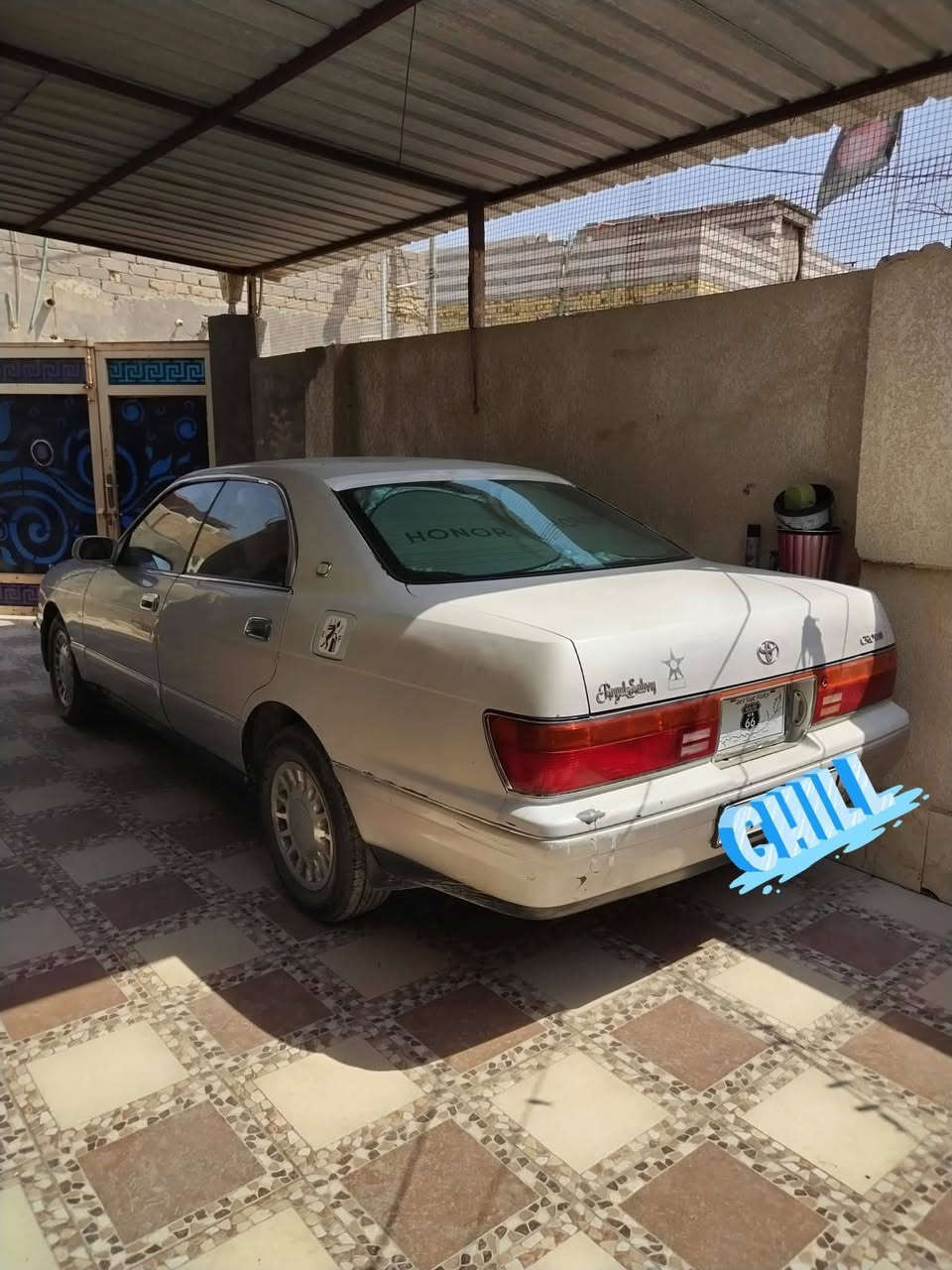 السلام عليكم سيارة تويوتا كراون بطه فصل موديل 1994 رقم بصرة انكليزي مشروع وطني سنويا جديد***********العنوان بصره قضاء المدينهة سيارة كفاله من الكص ونقل الجثه الضربه  اصوليات محرك كير 2500 فنر بلاد فول مواصفات تبريد امامي وخلفي ثلاجه تشتغل حداده تخم تايرات كهربائية كله شغاله مابيه أي نقص دواخله كله جديده السعر65 بيه مجال اتصال على رقم هاتف
