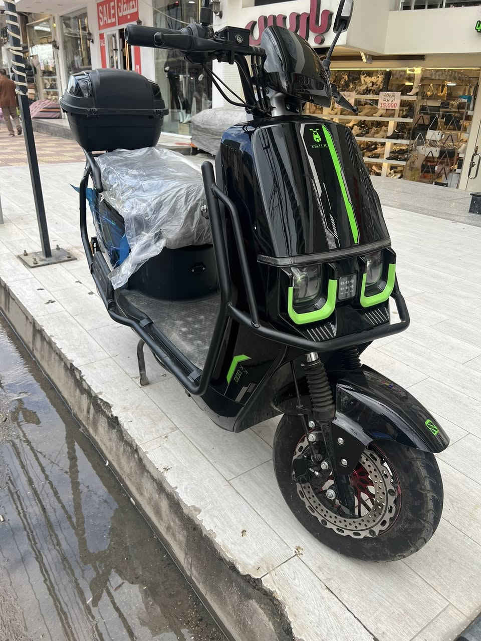 دراجه شحن اوباما 2025
الدرع حديد 
6 بطاريات 
لايت زينون عالي ناصي 
اربع نمر 
بك 
سويج وريمود وكارت تشغل 
الدراجه حيل حلوه ونظيفه 
الشراي يتصل علرقم ***********
