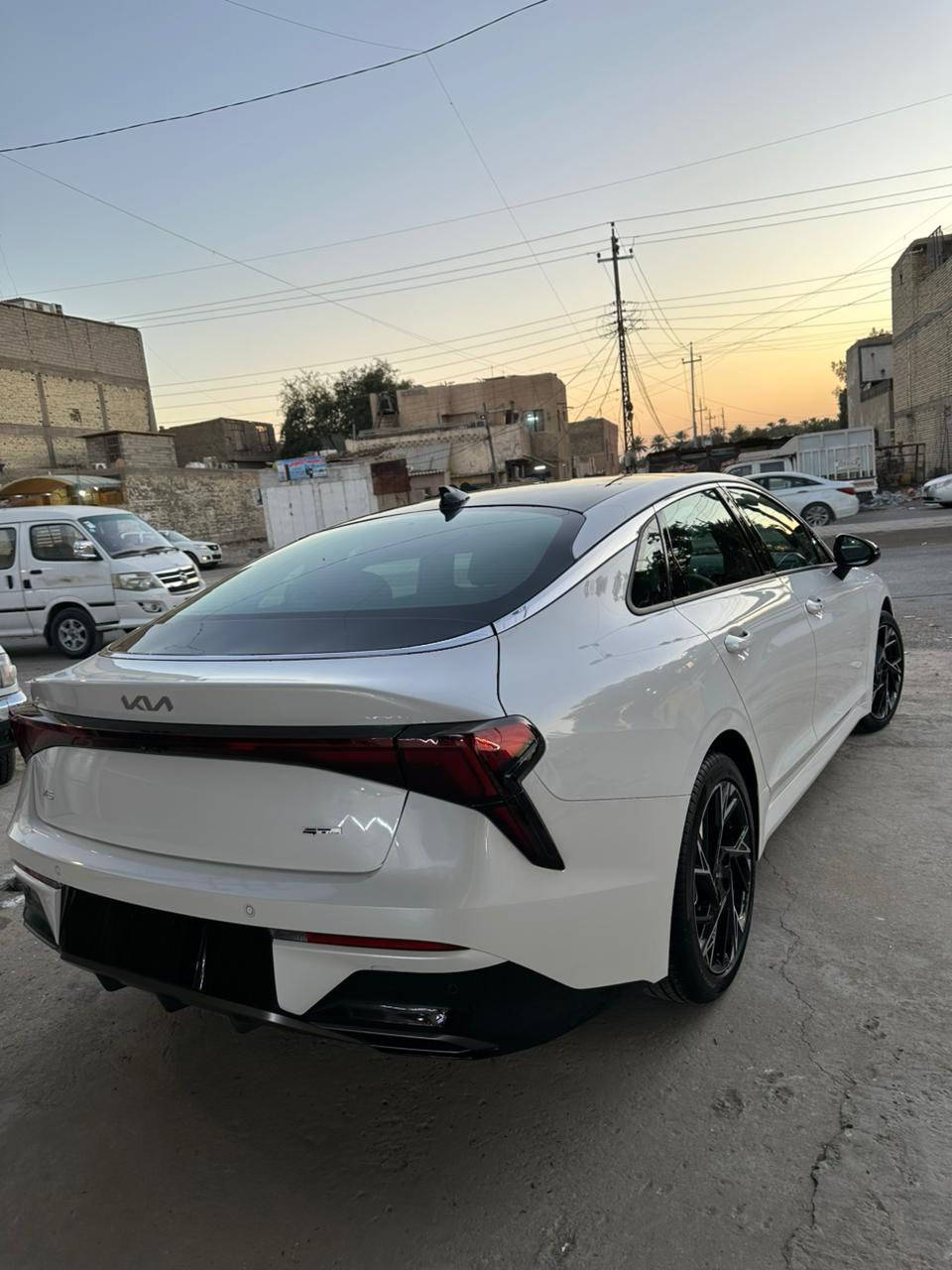 السلام عليكم k5 موديل 2025 فول مواصفات جي تي لاين حادثه مثل ما موضح بصور ماشيه 7 الف بدون رقم باسمي السعر المطلوب 208 وبيه مجال اي ستفسار ***********
