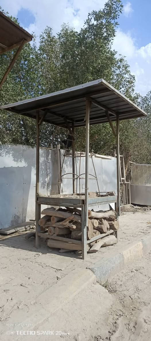 شوايت سمك حطب للبيع المكان ديوانية ***********
