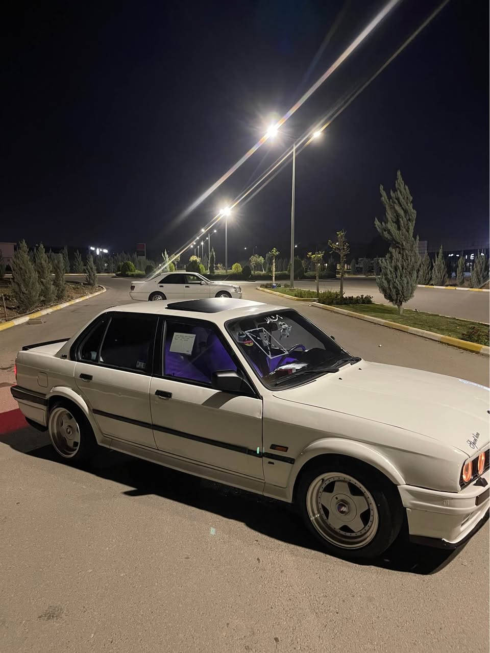 زعرامؤديل 1988 ئارم بلاستيكي هه ولير به شه رتي ئارمو ئه وه لياتو موسو براوه مه كينه 520 گير عادي كه بس ئاكسل قوفل 4 تايه و ويلي تازه سلايد كاره باي مه زبوت  شوين سليماني  ژماره ي موبايل *********** السليمانية, العراق
