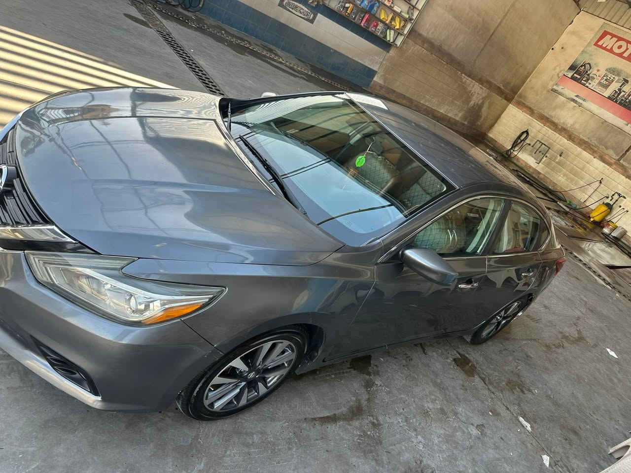 نيسان التيما 2018  سيارة نظيفه  محرك 2500+ كير + حداديه وشواصي  وتبريد بشرط  داخل جلد عسلي سيارة احلى من الصور 
رقم نجف دولي مداور ثاني يوم سنويه وهزه جديده سنوية ل31
بيه صبغ سونار بلمنشور مكان نجف 
السعر ٩٢ بيه مجال للأستفسار ***********
