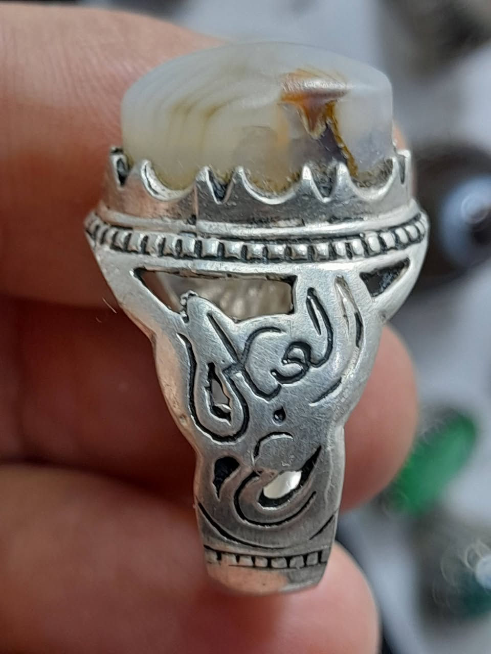 #ياالله
السلام عليكم ورحمة الله وبركاته 
نقدم لكم كل ماهو جديد ومميز 
متابعينا الكرام نقدم لكم خاتم فضه عيار 925 بحجر (  عقيق سليماني مشكول قديم طبيعي  ) صياغة ثقيله يدويه عراقيه وجميلة بسعر (65) الف والتوصيل (  5 )   اقوى عرض تحطيم الاسعار  للحجز والاستفسار مراسلة الصفحه او الاتصال على الرقم يوجد واتساب ‎0774 784 6745 يوجد توصيل الى كافة محافظات العراق 🇮🇶 🇮🇶
