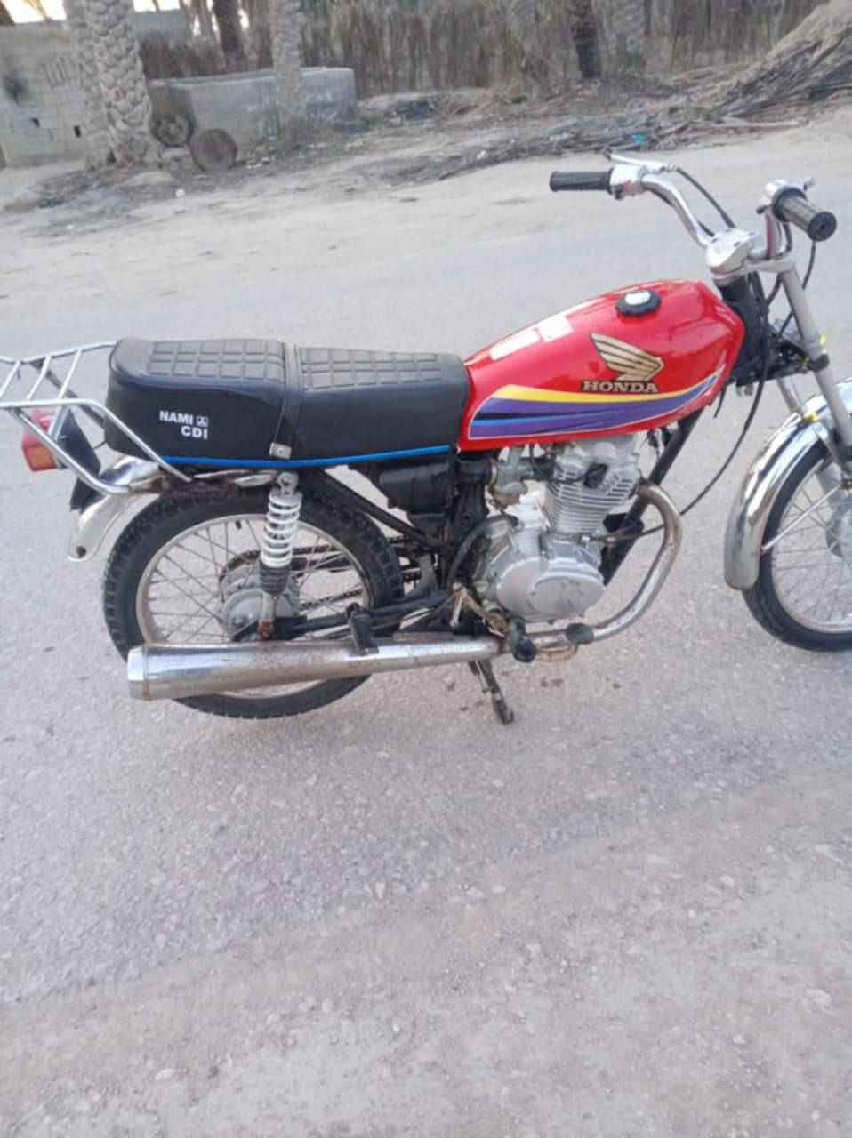 سلام عليكم دراجه البيع شاصي ارشه وتعمير 24 سعر خاص اوراق اصولي اصولي اصولي ***********  (سعر مناسب)
