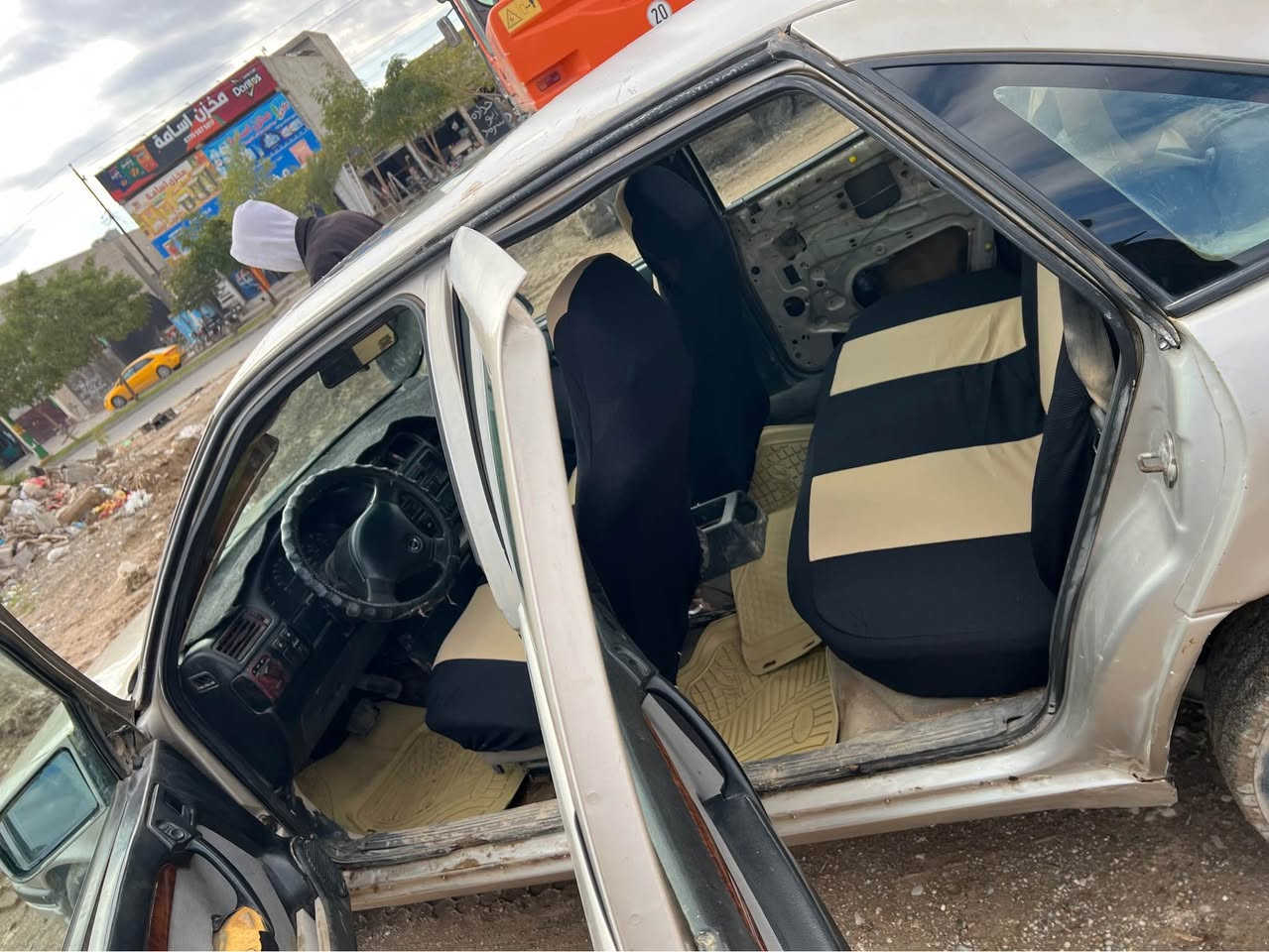 السلام عليكم 
سياره اوبل موديل 1992 حجم 20
رقم بغداد مشروع وطني كير اوتو ماتيك
جوم كهربابي  السعر33

الاتصال
***********
*********** كركوك, العراق
