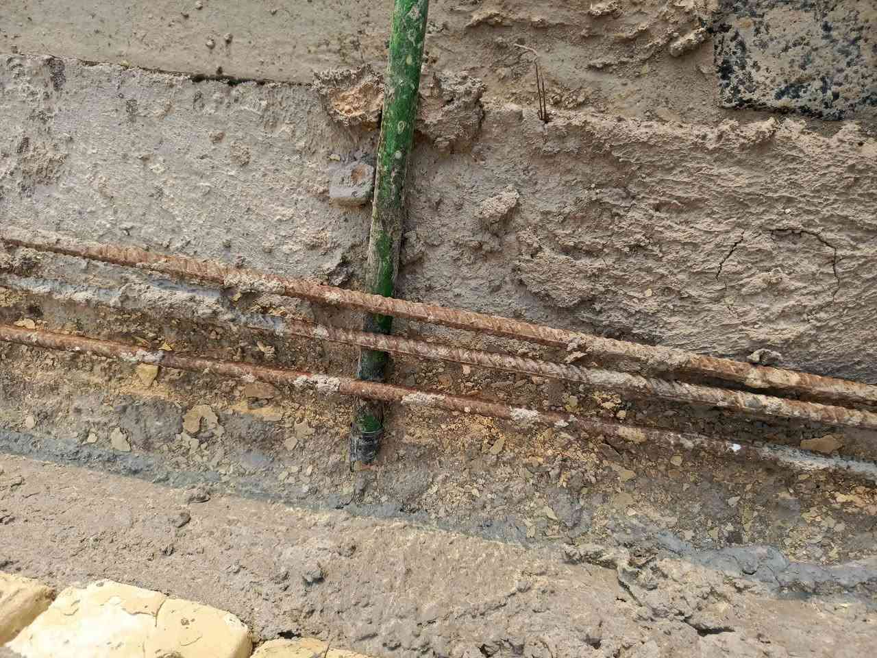 السلام عليكم 
تانكي ابو 1000بيه ثقب للبيع 
تانكي ابو 500الامير جديد للبيع 
بوري ابو 4 جديد روطه كاملة 
3شياش ابو النص جدد 12متر الواحد
***********
