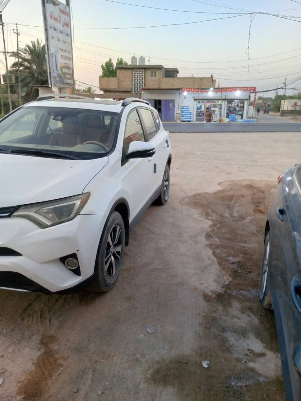 للبيع راف4 موديل 17 مواصفات فول 
السعر  177ورقه رقم بغداد انكليزي
***********
