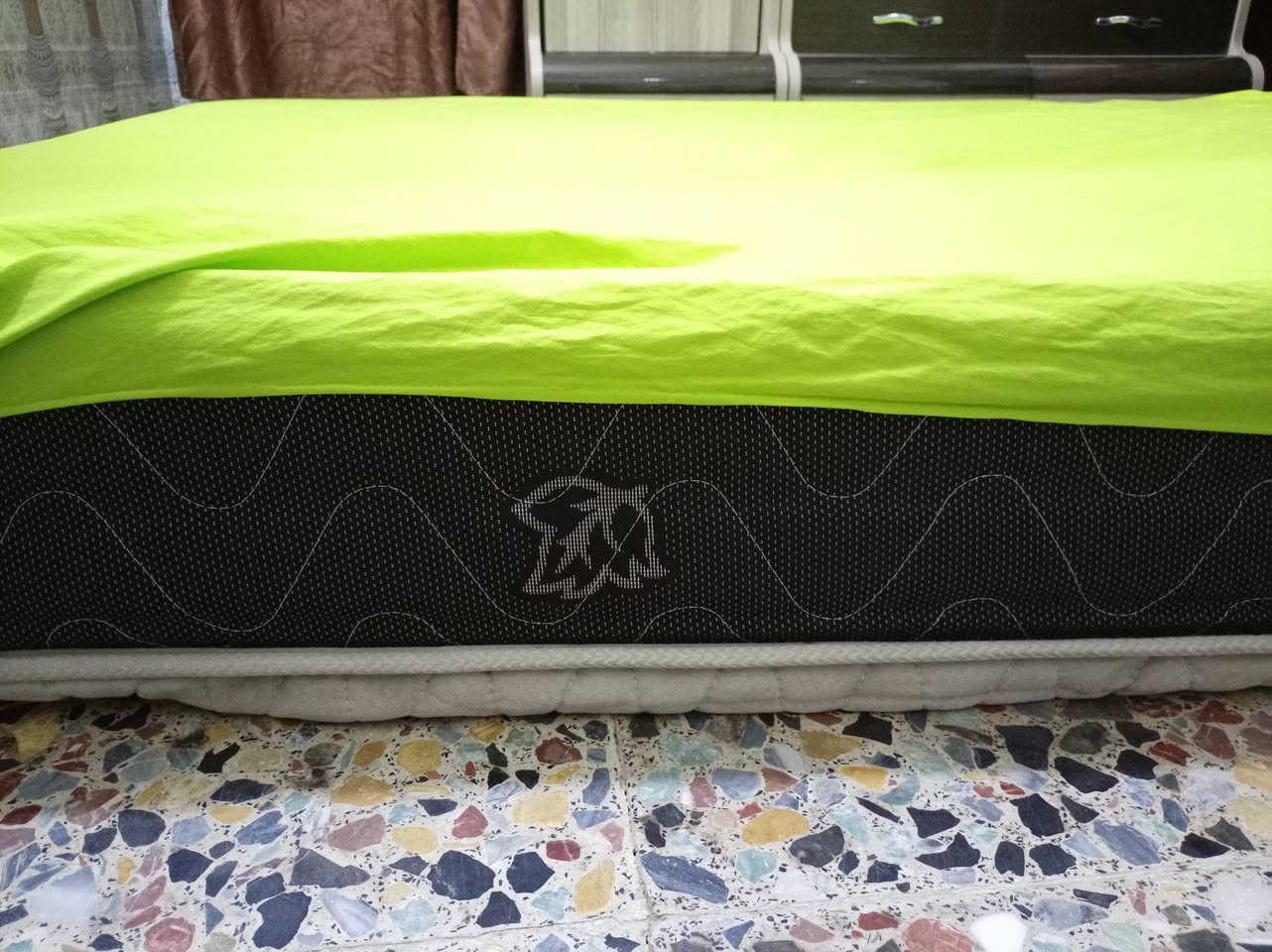 دوشک نفرین سعرب 50 نضیف ارتفاع شبر ونص آبو سبرنکه هوه و تلبيسة ویا لعنوان الشعب قرب جامعة الإمام موسئ الکاظم


**إذا كنت صاحب هذا الإعلان وتريد حذفه لأي سبب، رجاءا أرسل رسالة إلى الدعم الفني**
