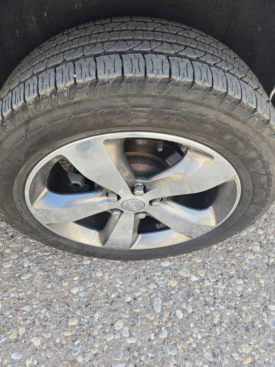 ويل جيب حجم٢٠وياهن تخم تاير كودير امريكي نظافه ١٠٠%  للتواصل خاص


**إذا كنت صاحب هذا الإعلان وتريد حذفه لأي سبب، رجاءا أرسل رسالة إلى الدعم الفني**