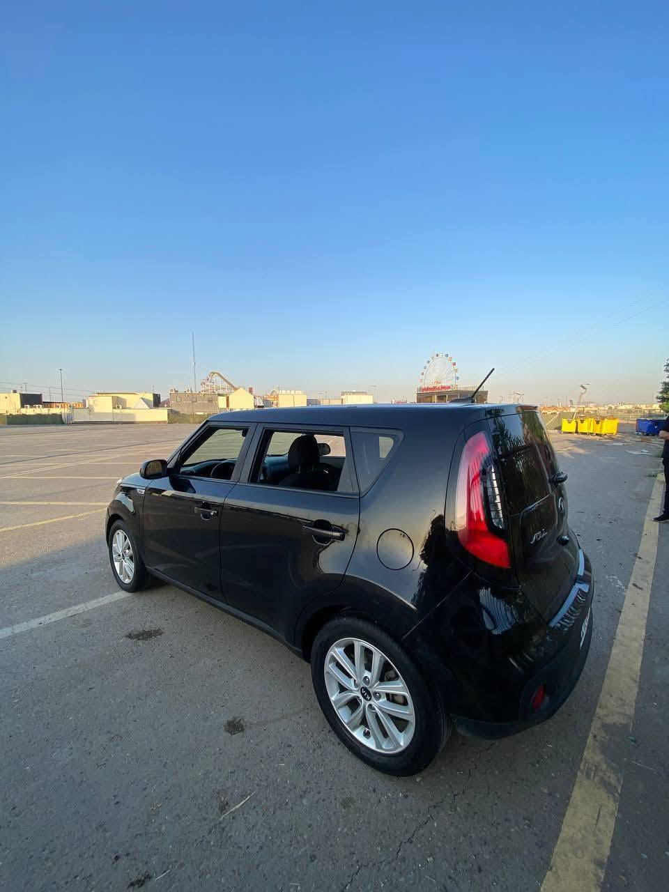 كيه صول 2019
وارد امريكي 
ماشيه 39
حادثه كلش صندوك 
شاشه كبيره محرك 2000
سياره نضيفه استخدام مال بيت 
مكان سياره بغداد الشعب 
السعر 123 وبيه مجال بسيط 
رقم تلفون ***********
