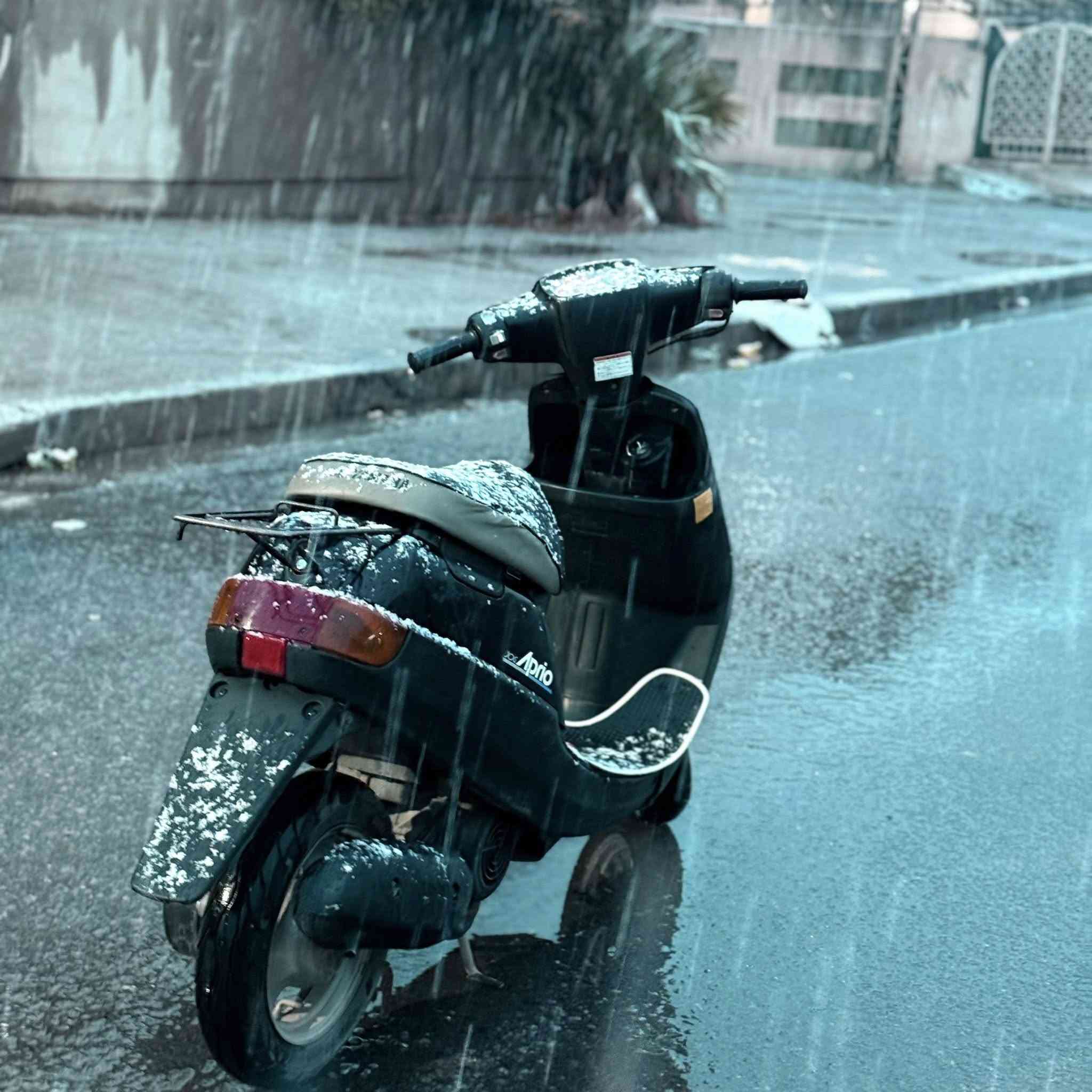 ماطور بوتين نضيف للبيع كلشي مامفتوح بيه السعر 450 وبيه مجال للطيبين رقمي ***********
