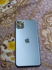 آيفون ١١ برو ماكس • ٢٥٦ • بطارية ٩٧