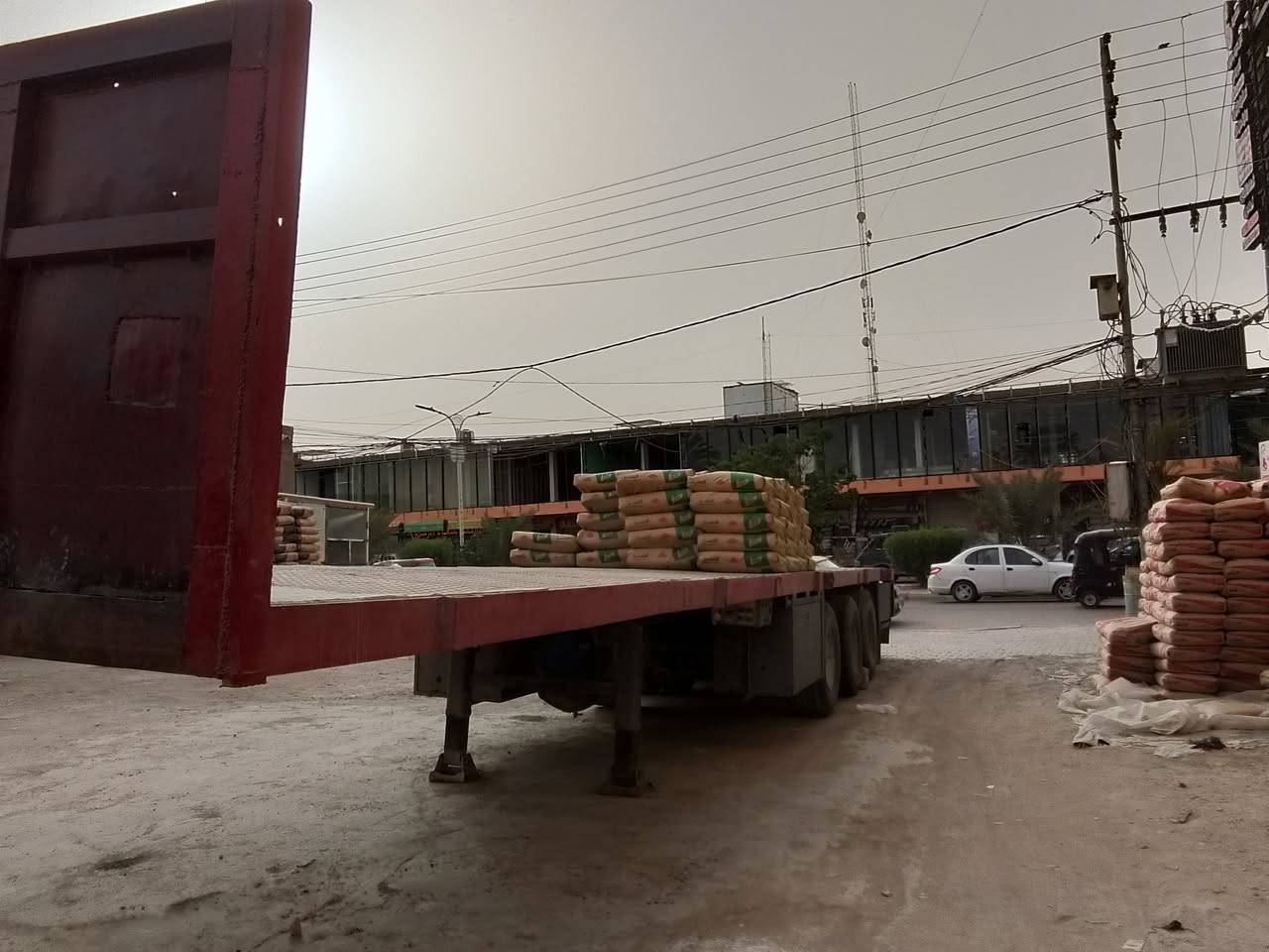 سلام عليكم عربانه وربيه طول 12و50دناكير14ساف ثلاث دناكير ثنين مزوج واحد حرفش تعليك تأيرات نضاف جاهزه للشغل مكان كربلاء المقدسة ***********
