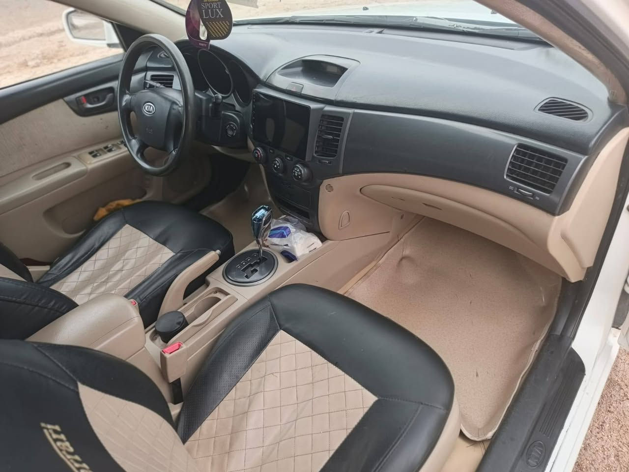 السلام عليكم
للبيع كيا اوبتما
موديل 2009 خليجي 
رقم بغداد انكليزي 
سياره جاهزه مكفوله مكينه 2000 وكير واكسن حداديه كله جديد
تخم تاير تبريد 
سنويه وهزه جديده

***********
