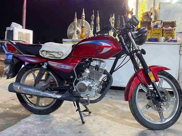 السلام عليكم ورحمه الله وبركاته 
دراجه دايون عظم للبيع موديل 2019 (اوراق اصولي )
نضافه ال٢١ لا تخابرني وتكلي مكفوله الدراجه كفاله عامه من كلشي سلف هندر اشاير لايت بكلايت عدادات طوافه دشبول كله شغال  ع وضع الشركه الدراجه مامتعوبه شلعه ومعدل يخبل السعر 800  عنوان طويريج 
***********
***********
