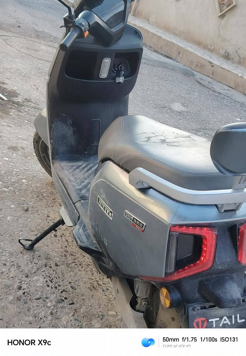 ماطور شحن تايلنج تيسلا معروف مواصفات اشاحنه اصليه مكتوب عليها تايلنج ماطور معروف مواصفاتو كلو شغال مابي اي عطل بطاريات 6نضاف مابيهم اي خللي ولا نفخ ماشي تقريبن 25000بس يرادلو يده مال اصطاب سعر 550رجاأ مو شراي لا تعبني ابو 400 450لا تعلق باقي تفاصيل ***********
