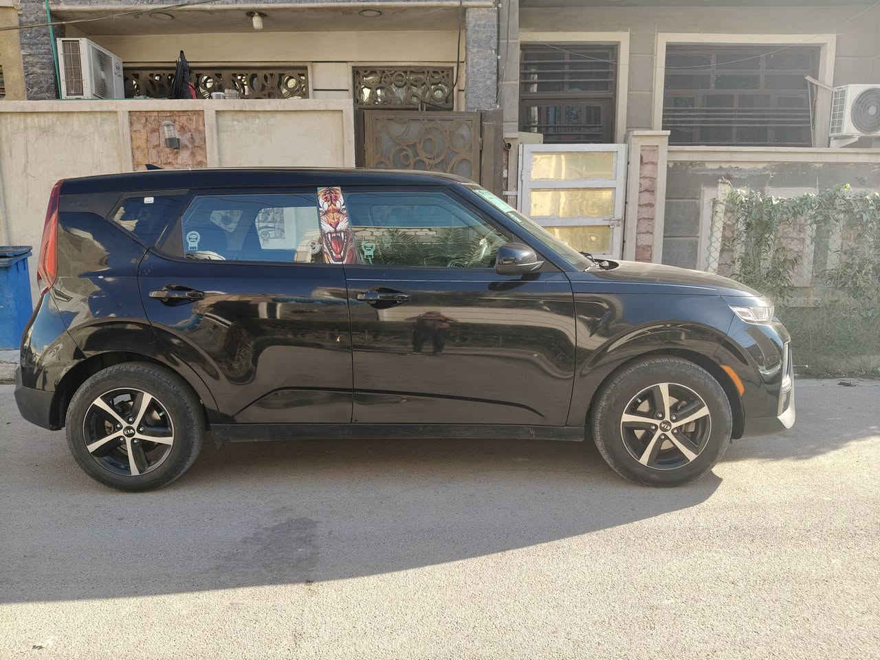 للبيع صول 
موديل 22
محرك 2.0
4سلندر
السونار  والحادث اخر صوره 
السعر 13000
للتواصل ***********
