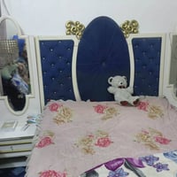 غرفه تركيه للبيع مكاني الزعفرانيه ٤٥٠ وبيها مجال 07777483825