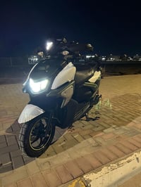 زت ار 22 للبيع  نضافة 100/90 السعر 1700 07849099695