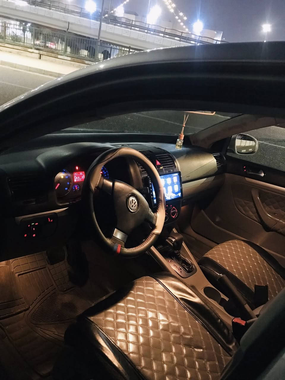 السلام عليكم جيتا مديل 8 محرك 5 سلندر فتحه كشنات جلد مكان السياره
كربلاء رقم بغداد ‭0774 806 1693‬ السعر 70 وبيها مجال للشراي
