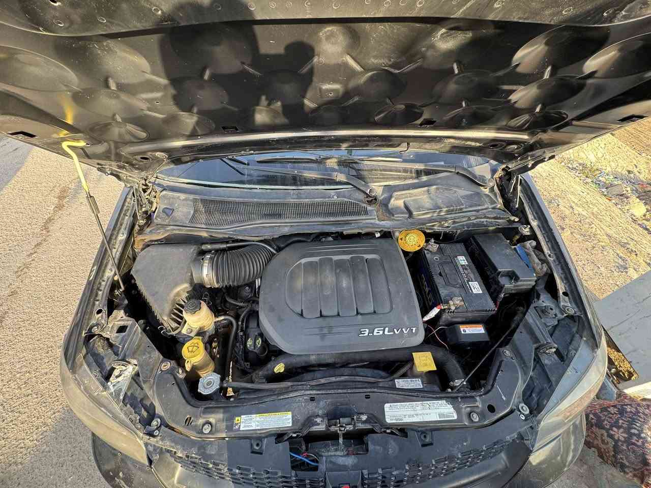 السلام عليكم سياره دوج كرفان للبيع GT موديل 2017 السياره فول موصفات حادثه بس البنيدوالقماره بدون يرباك وبيه تلاحيض قليله معروضه 130$ وبيه مجال ***********
