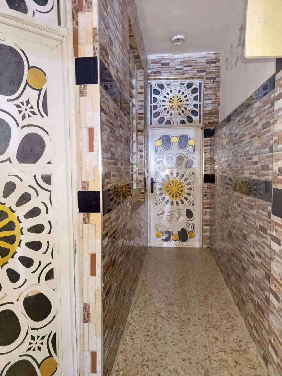 ياالله 

يوجد لدينا بيت للايجار حي ميسان ع الشريط خلف صيدليه الشراع مساحه 100متر يحتوي على غرفه وصاله واستقبال ومطبخ وصحيات صب كونكريت ارضيه كاشي جدران سيراميك سقوف سي إن سي تانكي ماء كيزر خط مولده مغاسل البيت كامل سعر الايجار 

 350الف كل شهر بشهره واصل ماء وكهرباء 

قفل قفل قفل قفل قفل قفل قفل قفل قفل قفل قفل قفل قفل قفل قفل قفل قفل قفل قفل قفل قفل قفل قفل قفل قفل قفل قفل قفل قفل قفل قفل قفل قفل قفل قفل قفل قفل قفل قفل قفل قفل قفل قفل قفل قفل قفل قفل قفل 

للاستفسار والمعلومات الاتصال بنا ع الارقام التاليه في 

***********

***********

***********

او مراجعه مكتب ألروان للوساطه العقاريه والمقاولات العامه 

عنوان المكتب حي ميسان ع الشريط قرب صيدليه الشراع مقابل الاستداره مباشر 

عندك بيت عرصه للبيع راسلنه وات ساب وتدلل
