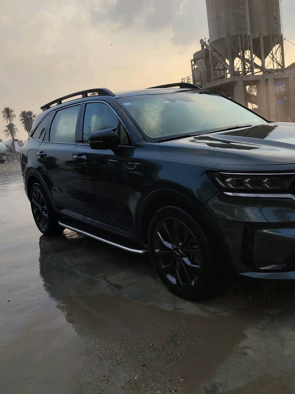 سورنتو 22 فول موصفات بنرامه تشغيل عن بعد بصمه فور ويل 5انضمه قياده فول وارد 
حادث بصيط بدون ضررر لا لغود لا شواصي 
لون زيتوني ماشيه  55فقط