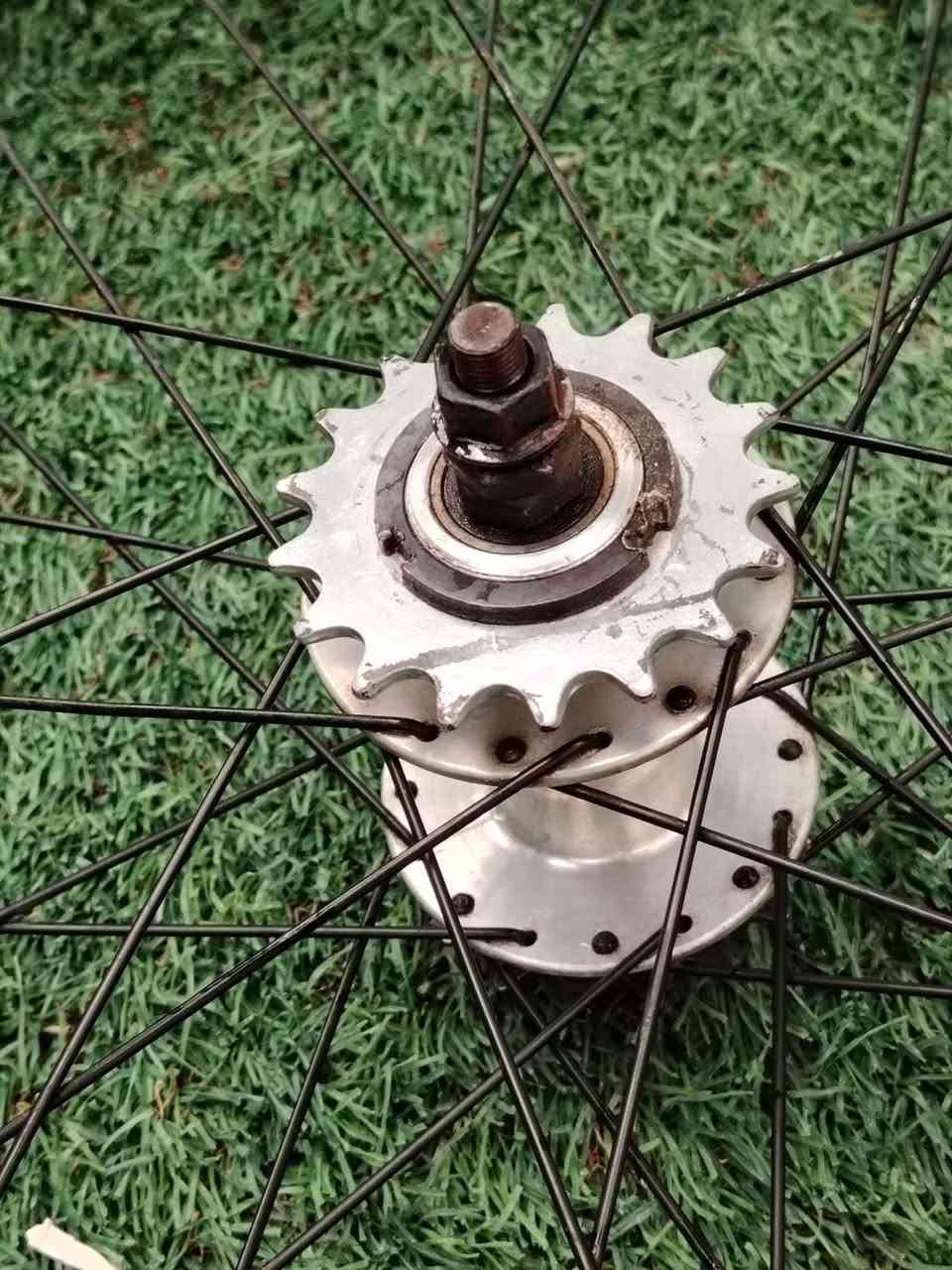 غراض بايسكل للبيع
ويل فكسد حجم 27 (خلفي)، لون اسود لامع Glossy ارتفاعه 40 ملم, باله بحالة جدا ممتازة سعره 25 الف وبي مجال

دشلي باله من شركة FOXON بي 45 سن سعره 7 آلاف


**إذا كنت صاحب هذا الإعلان وتريد حذفه لأي سبب، رجاءا أرسل رسالة إلى الدعم الفني**