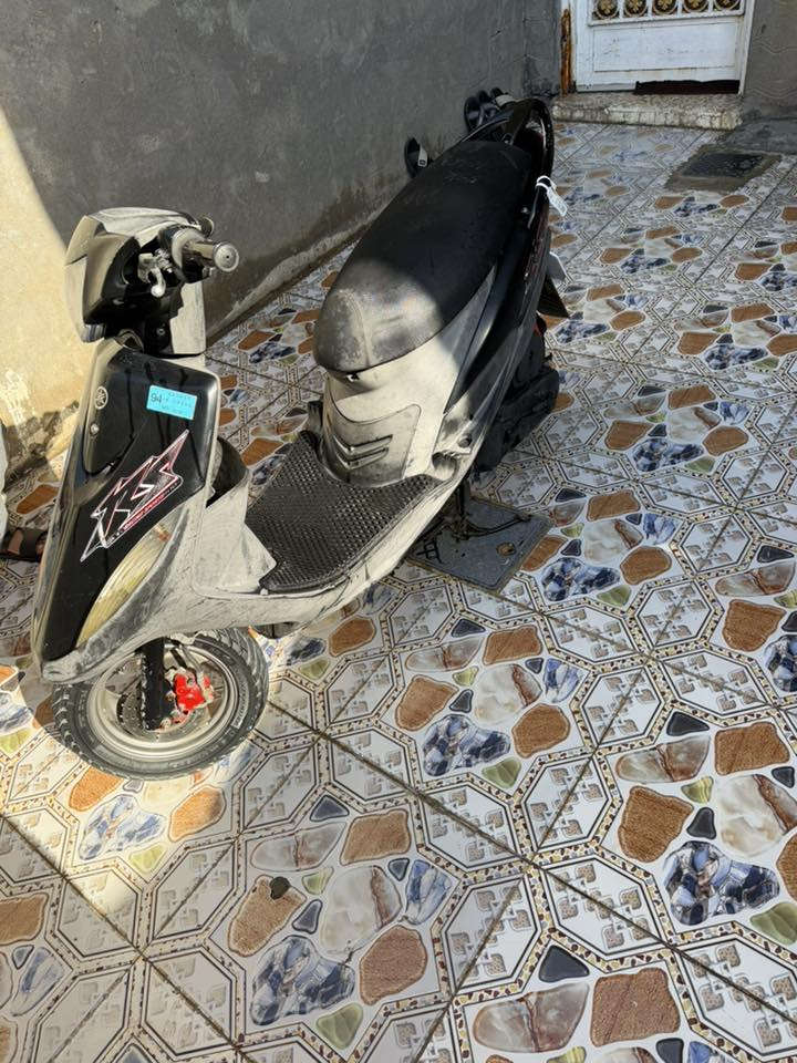 السلام عليكم دراجه ماكس عدله للبيع ياباني الدراجه صارله 15 يوم من نزلته من الرمبه جديدها لوك كلها ختم واحد الدراجه سلف هندر كلها شغال مكينه مامفتوحه ابد لوك بعدها على وضع الشركه الدراجه 
العنوان / بابل بكرلي 
السعر / خاص 
الرقم/***********  وبيه واتساب
