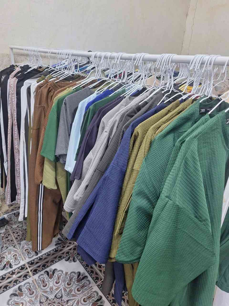 يالله توفر الجديد 
بجامه كصه حلوه بلنسياكه 
حجري وقطني خفيفه صيفيه وبارده 
وتيشيرت زارا حجري وقطني حلقه هاف  كل القياسات والالوان 
بس ب٥ الاف 
العنوان 
الزبيديه حي العسكري 
مقابيل بيت علي مصطاف


**إذا كنت صاحب هذا الإعلان وتريد حذفه لأي سبب، رجاءا أرسل رسالة إلى الدعم الفني**