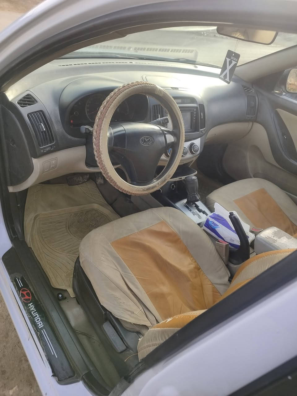 النترا 11خليجي بيها اربع قطع صبغ
رش بدون معجون گير مكينة مكفول وضع الشركة حدادية جديدة بدون نقص 
سنوية لل28  بيع او مراوس حسب القناعة 
السعر 88 وبيها مجال
العنوان بابل شارع 80 مقابل القبة الذهبية
الرقم ***********
