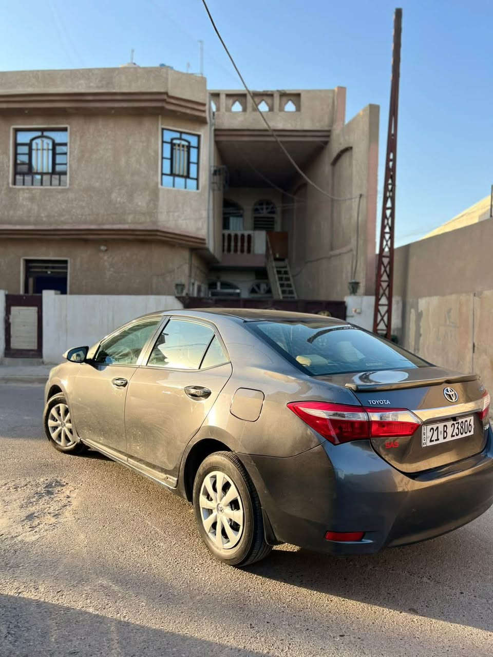 السلام عليكم
كورلا 2015 خليجي  xLi
محرك2000 كفاله وكير كفاله 
السعر 125$
سونار مرفق مع الصور 
الاستفسار ***********
