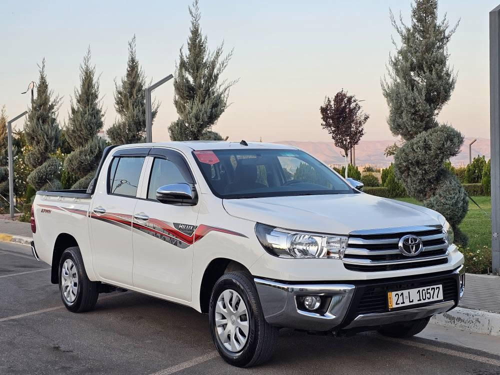 TOYOTA HILUX     2025      
***********

تۆیۆتا هایلۆکس
سفری شەریکە
دەرجە یەك
جەگ و بلاجکتۆر بۆنیت
فۆرمیکا 
چەکمەج
حاسەی بیلاد
تویتەری شان و بلوتوز 
سەیارەکە تەنها      ٢٢    هەزاری حەقیقی ڕۆشتووە
زەمانی شەریکەی ماوە
هیچی پێوە نیە 
کوشن گاعی و باڵ و ناو بۆدی بۆ کراوە
سەیارەکە بێ مەسرەف
جاهیزە بۆ لێخوڕین 

سعری ٢٥٧ گەڵاو کەمێك معامەلەیە

*********** السليمانية, العراق
