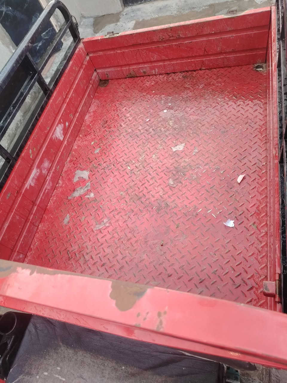 السعر 750 وبيها مجال     ***********
