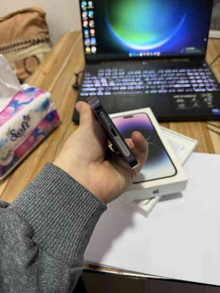 السلام عليكم ايفون ١٤ برو ماكس ذاكرة ٢٥٦ بطارية ٨٠ شرق اوسط ملحقات كارتونة مطابقه  الجهاز نظيف جداً بدون فتح بدون تبديل بدون اي ضرر كلشي شغال بي 
السعر ٩٠٠ الف وبي مجال حك الجيه
مكاني بغداد - ابو غريب 
***********
