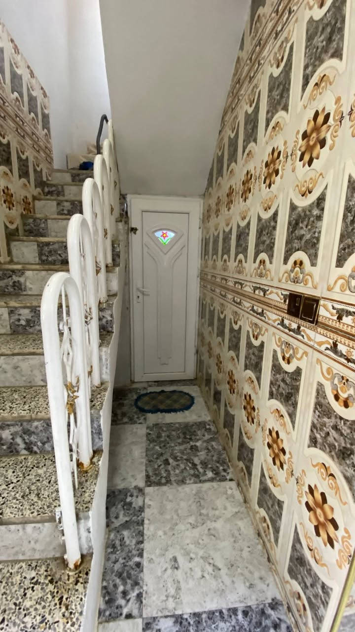 للبيع للبيع
بسسعرررررر مناااااااسب
دار سكني ملك صرف كامل 
بمساحة 100
بناء فول مواصفات 

حي الميثاق الثانية قرب مسجد القادر 

#يوجد فيديو داخل الصفحة

طابق واحد  ويحتوي على غرفة نوم مع صحيات واستقبال ومطبخ  وهول  مع بيتونه كبيرة

وهذا رابط التلكرام بي كل عروضاتنا 

https://t.me/Hadaf_Group1

***********
***********

 #مجموعة_الهدف_العقارية #حديث #خرائط #ارض #مقاولات #بناء #هندسة #انتخابات٢٠٢٥ #بناء
 #سعرمناسب #سعرالعرض #بسعرررر
#خدماتنا  #تصوير #اكسبلور #ترتد
