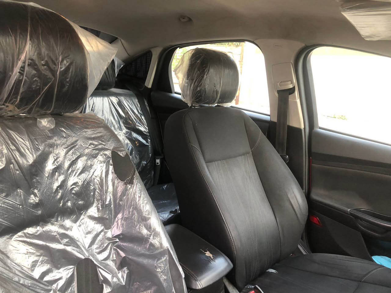 فورد فوكس 2017se

محرك 20 مرغوب 
قطعتين صبغ بونيد وجامرلخ سكن بدون دواخل بدون ايرباك
محرك گير تحويل بشرط
بيها دفتر بنزين 
مكان السياره كركوك 
سعر88
*********** كركوك, العراق
