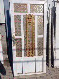 باب نظيف • ديكور منزلي