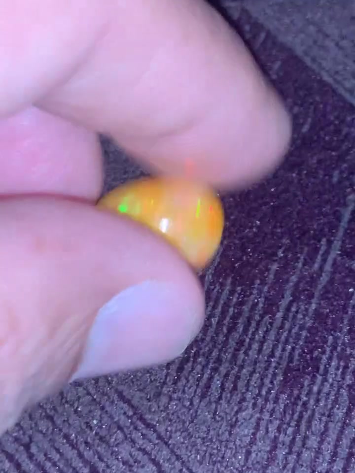 حجر اوبال اثيوبي طبيعي فول فاير . توصيل فقط


**إذا كنت صاحب هذا الإعلان وتريد حذفه لأي سبب، رجاءا أرسل رسالة إلى الدعم الفني**