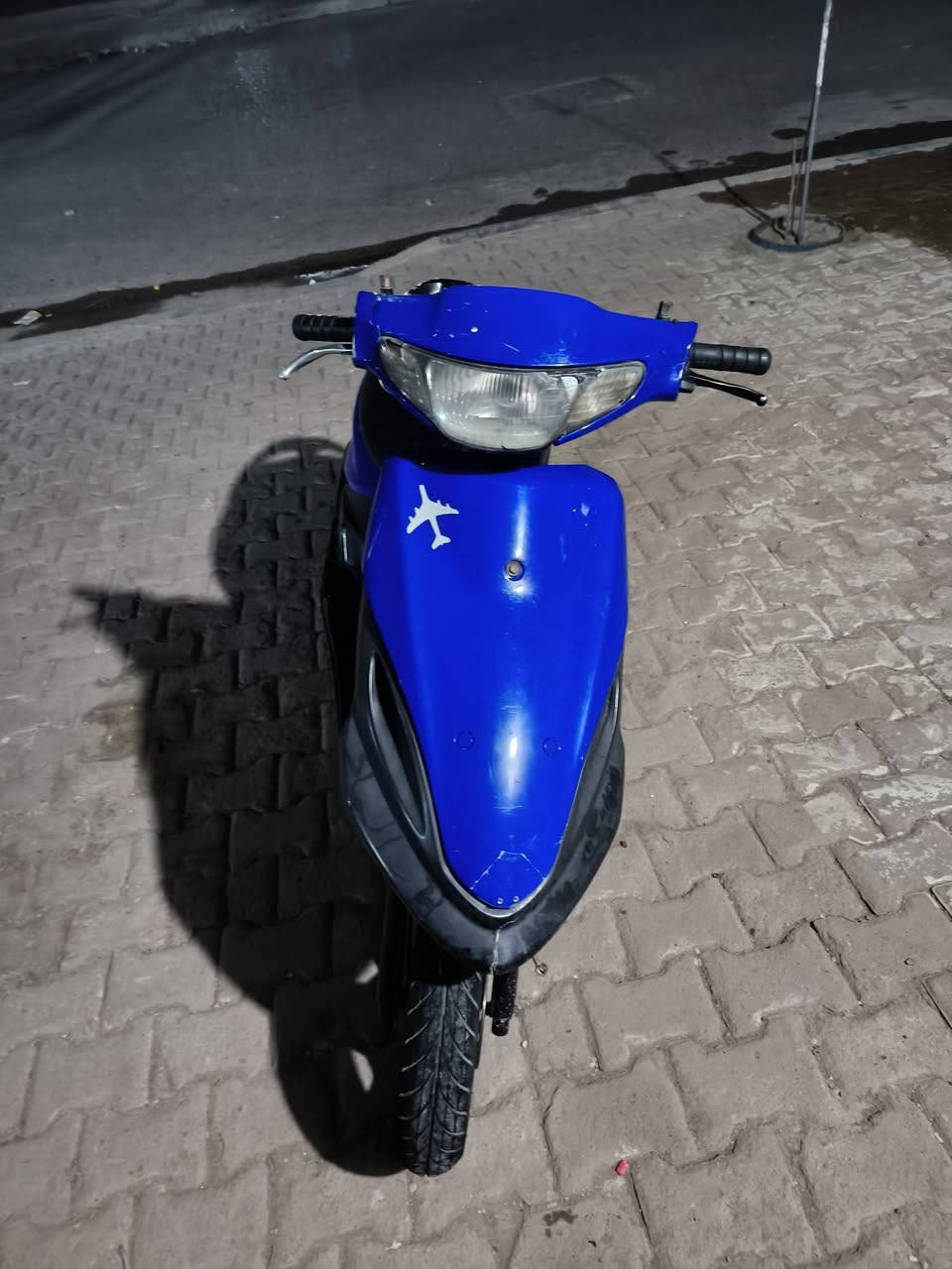 السلام عليكم
دراجه ماكس قجمه نضيفه مكينه بلاديه 49 شلعه ومعدل مداريها بدهن تاير خلفي جديد يدات سكليتر جدد نكره سلف شغال هندر السعر 350 وبيها مجال المكان الحسينيه الراشديه التواصل خاص او عل رقم ..***********
