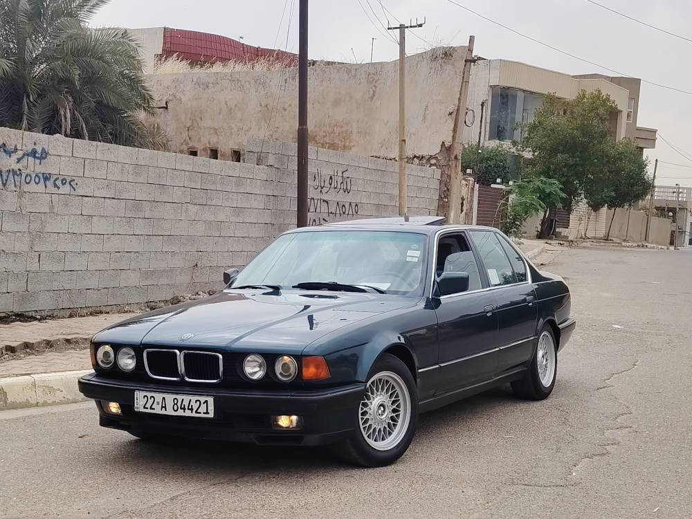 بي ام ٧٤٠ موديل ١٩٩٢
سعر ٨١ بي مجال بصيط
موصفات فول 1/1
محرك ٨ من دعامي لدعمي شرط
فقط صبغ لجمايه بدون   ضرر
محر كير صدر تبريد  كوله شرط
سنويه جديد لحد ٣١ دفتر بانزين بيها
اخوان شراي يخابر *********** مكان كركوك اعتذر عن مراوسه كركوك, العراق
