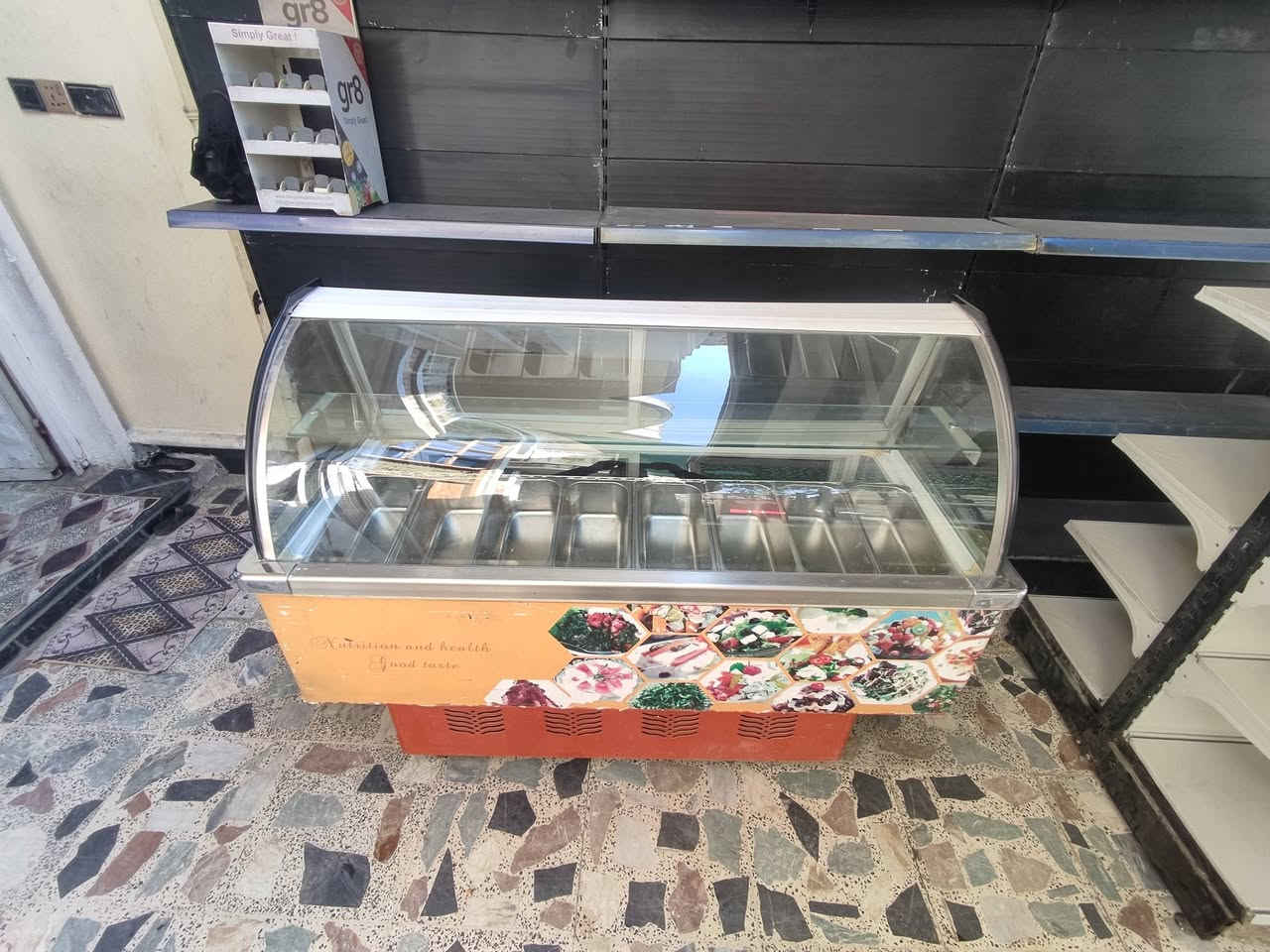 سلام عليكم شباب عارضه مل مقبلات  تركي اللبيع  نظافه فول ستعمال قليل جدا الشراي يتصال ***********
موجود واكو توصيل
