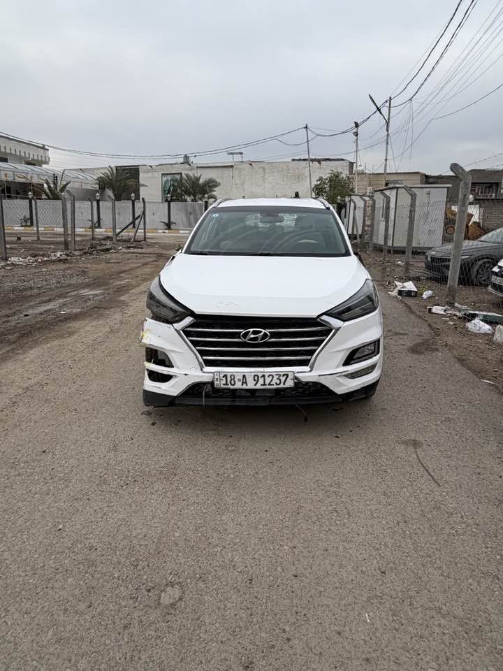 للبيع توسان (2020) خليجي رقم بابل تحويل مباشر سيارة تعرضت إلا حادث كما موضح بل صور أبيع علا وضعه سياره شغاله و تمشي بدون أرباك // عنوان بغداد الأمين الشراي ينتصل (***********)
