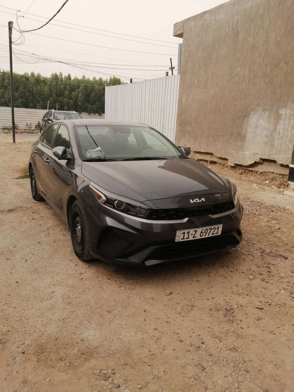 السلام عليكم
للبيع للبيع
كيا فورتي 2023 فئة FE (عميه) وارد امريكي محرك كير صدر كله بلادي  حادثها قبق جنطه ودعاميه كما موضح بالصور (استبدال قبق جنطه ودعاميه ومصبوغات)
السياره مرقمه وكامله باسمي
ماشيه 80 الف كيلو
المواصفات-محرك 2000 دوش-كير cvt-تحديد مسار-قياده ذاتيه-رادار امامي-مثبت سرعه - وضعيات قياده (normal-sport-smart)
كشنات قماش-سبير جك ماطور هوه بلادي
السعر155
العنوان بغداد الكرخ السيديه
للاتصال:***********
