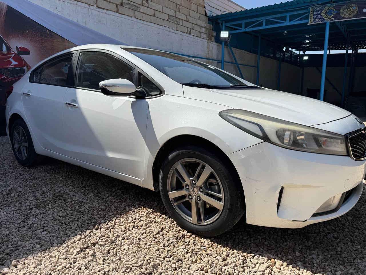 سيراتو موديل 2018 خليجي 
مكفولة من الصبغ والتبديل فقط بارد بسيط
مواصفات عاديه
ماشيه 186  
محرك 1600 دوش 
حساسات خلفي
كامره خلفيه
ويل كب
رقم اربيل سنويه ساقطه
السعر 133$
تفاصيل اكثر ***********
مكاني الديوانيه قضاء المهناويه النجف, العراق
