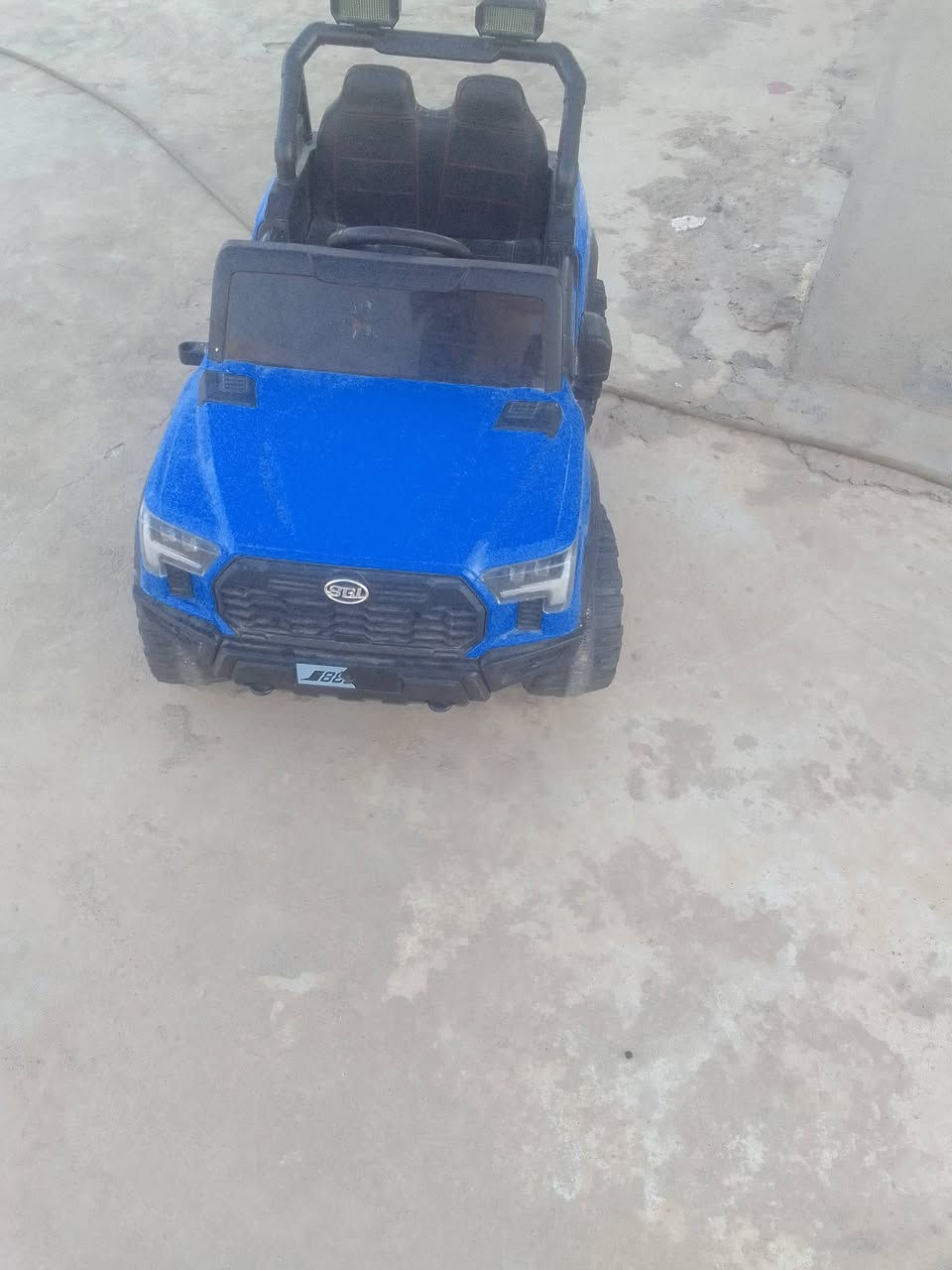 سيارة أطفال للبيع لتواصل ***********
