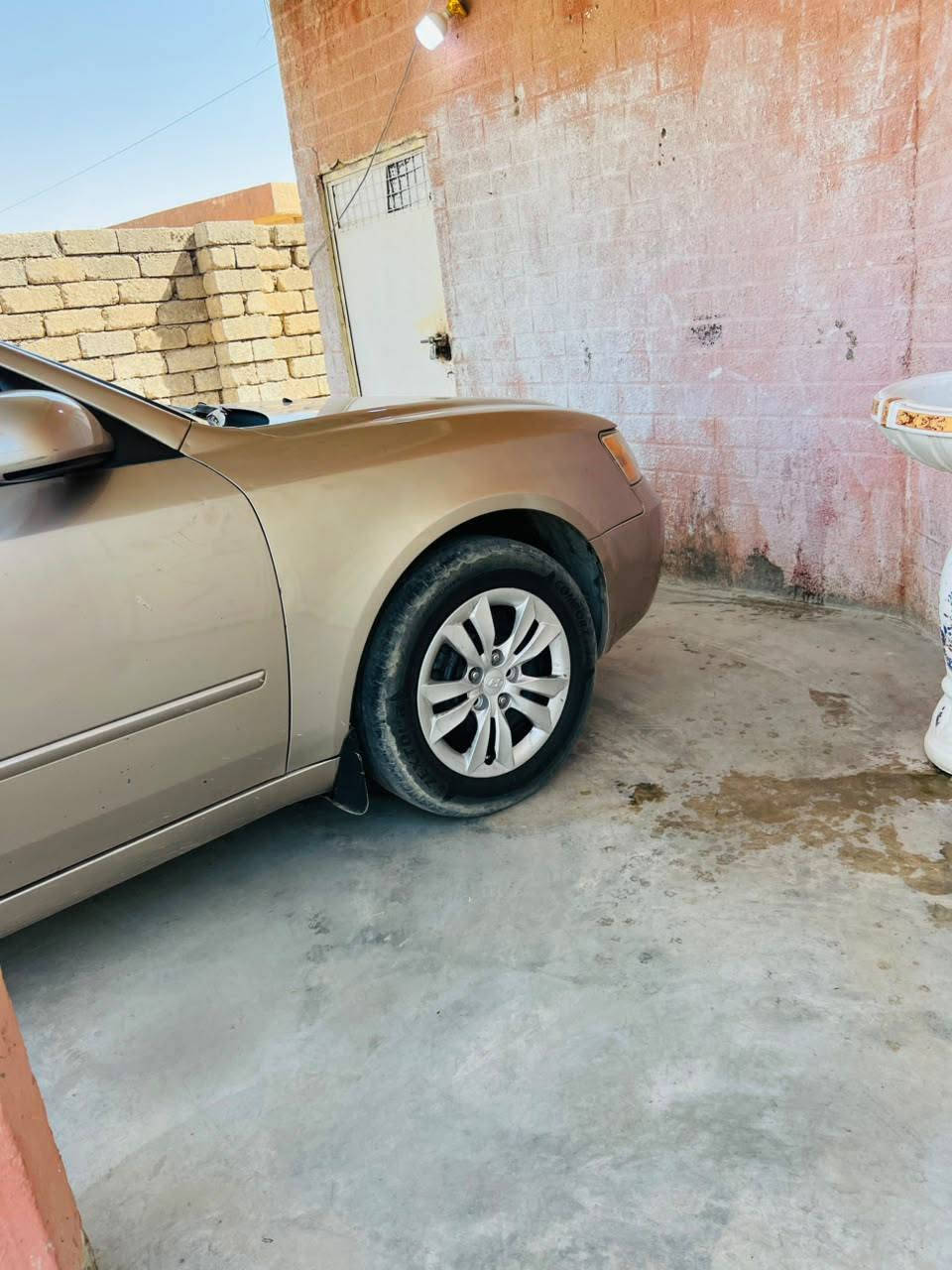 السلام عليكم ورحمة الله وبركاته
سوناتا للبيع ٢٠٠٨
محرك شرط 
كير شرط تبريد ثلج
كهربائيات شغالة 
السعر ٣٩ وبيه مجال
الاستفسار الاتصال 
***********
صلاح الدين بيجي البوطعمه
